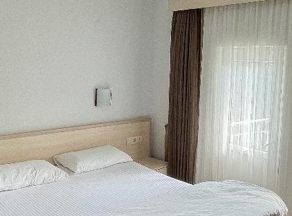 Amsterdam  Otel & Suit تورنگار