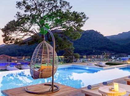 Melanippe Relaxing Hotel تورنگار