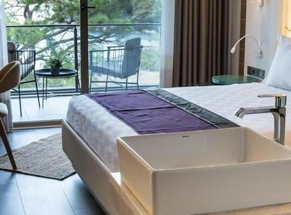 Melanippe Relaxing Hotel تورنگار
