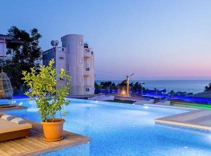 Melanippe Relaxing Hotel تورنگار