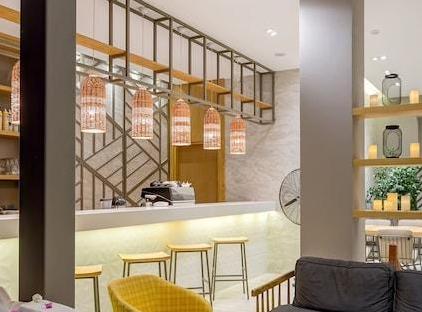 Melanippe Relaxing Hotel تورنگار