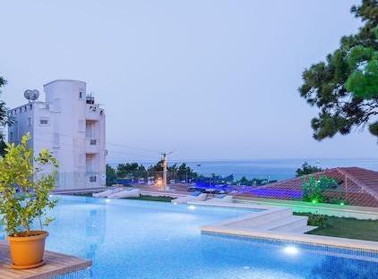 Melanippe Relaxing Hotel تورنگار