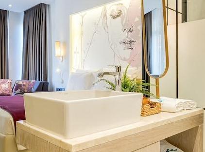 Melanippe Relaxing Hotel تورنگار