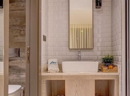 Melanippe Relaxing Hotel تورنگار