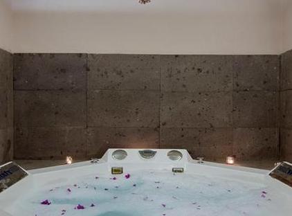 Grand Ring Hotel تورنگار