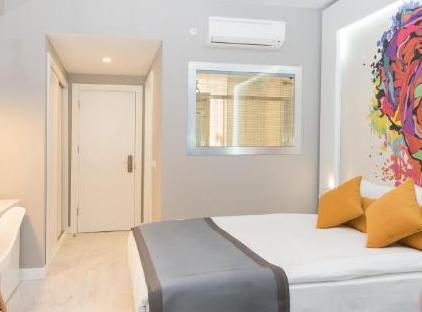 Grand Ring Hotel تورنگار