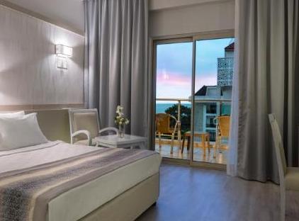 Grand Ring Hotel تورنگار