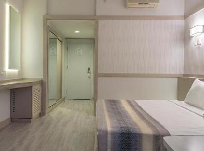 Grand Ring Hotel تورنگار
