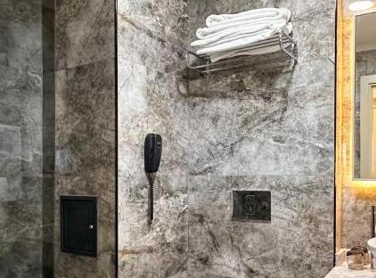 Grand Ring Hotel تورنگار