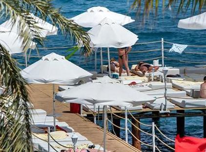 Grand Ring Hotel تورنگار