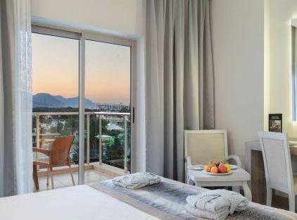 Grand Ring Hotel تورنگار