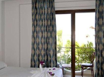 Britannia Hotel تورنگار