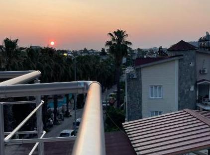 Best Hotel تورنگار