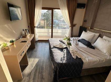Vois Kemer Hotel تورنگار
