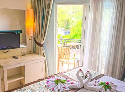 RIOS BEACH HOTEL تورنگار