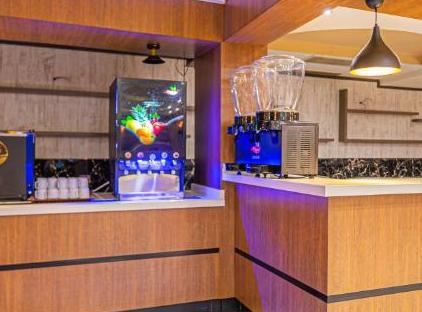 RIOS BEACH HOTEL تورنگار