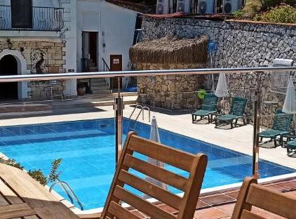 Swiss Eviniz Hotel تورنگار