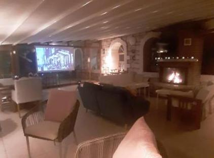 Swiss Eviniz Hotel تورنگار