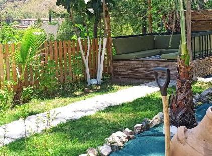 Swiss Eviniz Hotel تورنگار