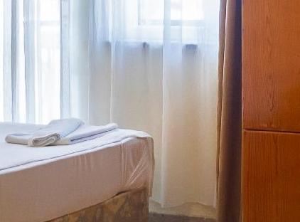 Tal Beach Hotel تورنگار