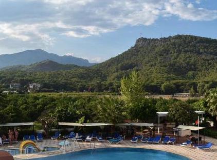 Ares Blue Hotel تورنگار