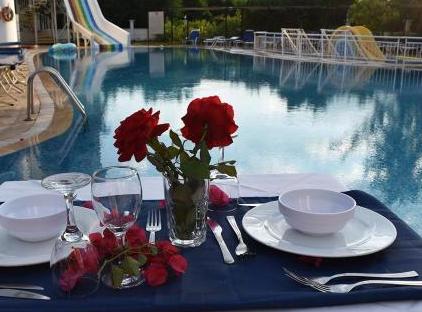 Ares Blue Hotel تورنگار
