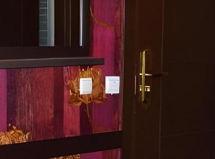 Ares Blue Hotel تورنگار