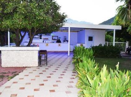 Ares Blue Hotel تورنگار