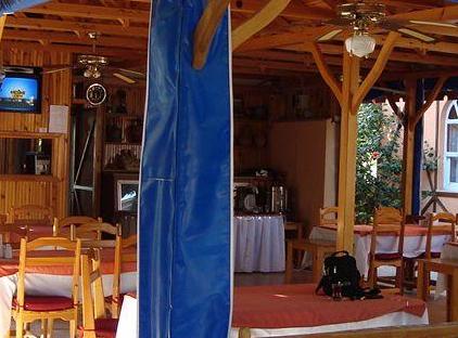 YAVUZ MOTEL ADRASAN تورنگار