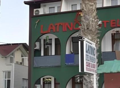 LATİNO HOTEL تورنگار