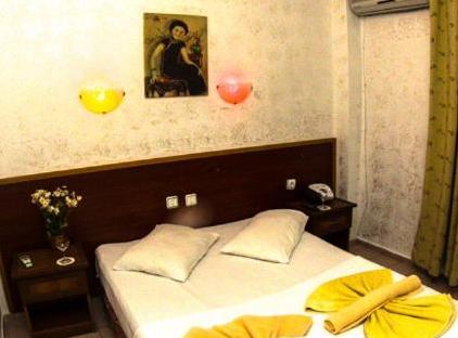 LATİNO HOTEL تورنگار
