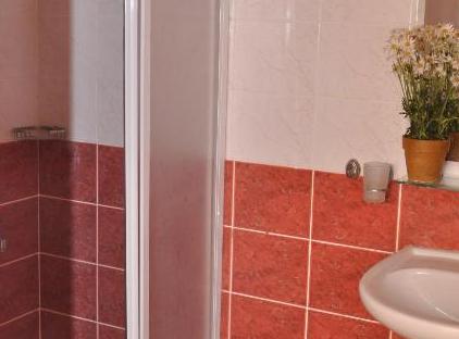 LATİNO HOTEL تورنگار