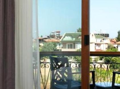 LE MARDEN HOTEL SPA تورنگار