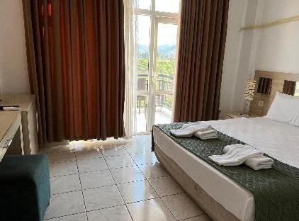 Malibu Garden Resort Hotel تورنگار