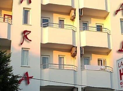 Lara Palace Hotel تورنگار