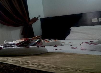 Lara Palace Hotel تورنگار