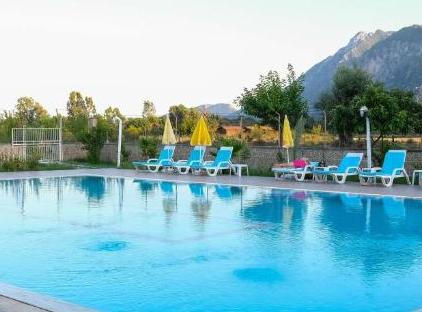 APELLA HOTEL تورنگار