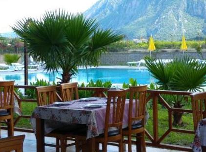 APELLA HOTEL تورنگار