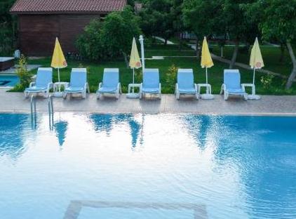 APELLA HOTEL تورنگار