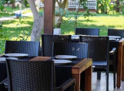 APELLA HOTEL تورنگار