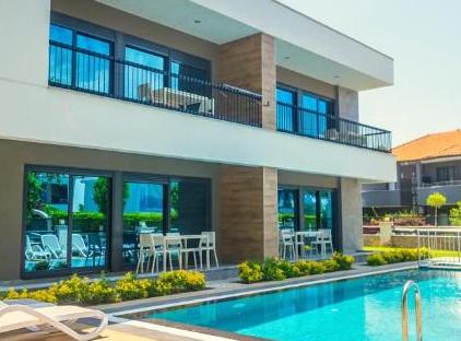 Sweet Home Kemer Apartments تورنگار