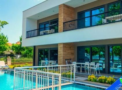 Sweet Home Kemer Apartments تورنگار