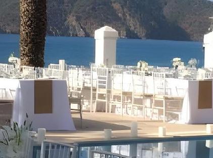 Ford Hotel تورنگار