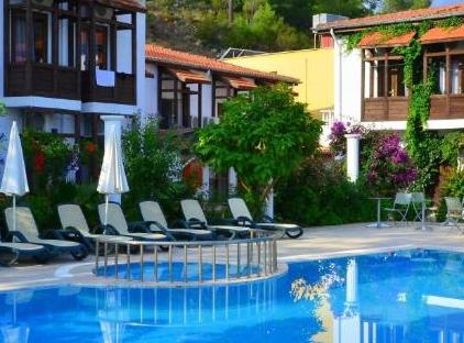 Ford Hotel تورنگار