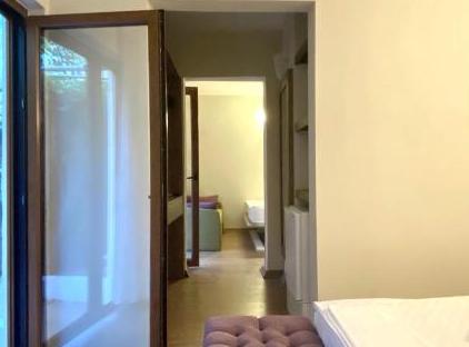Ford Hotel تورنگار