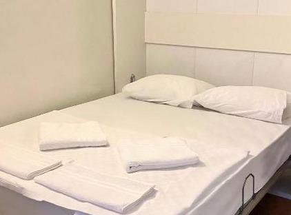 Ford Hotel تورنگار