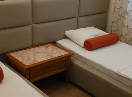 Ford Hotel تورنگار