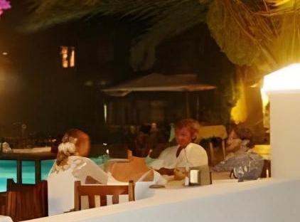 Ford Hotel تورنگار