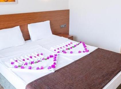Viking Suite Hotel تورنگار