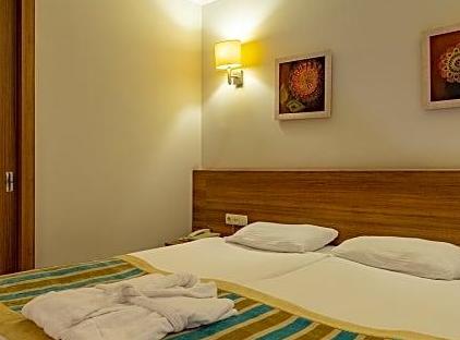 Viking Suite Hotel تورنگار